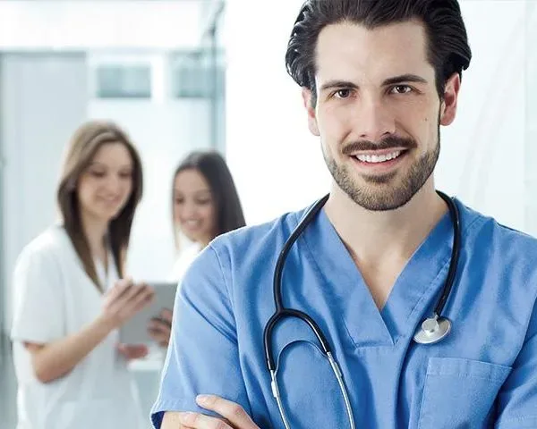 Îngrijirea corectă a gingiilor acasă — periaj și ață dentară
